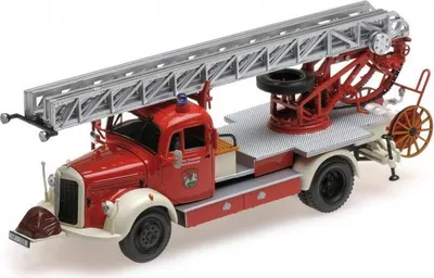 Immagine prodotto di Mercedes-Benz L3500 'Feuerwehr Bensheim' 1950 - 1:43 - Minichamps