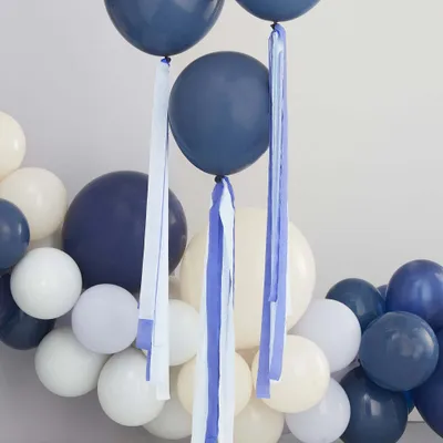 Produktbild von 3 blaue Ballonanhänger aus Kreppband