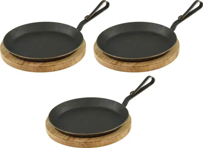 Produktbild von Servierpfanne aus Schmiedeeisen gebogener Hakenstiel Ø 24 cm 3 Stück inklusive Brett
