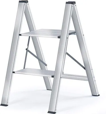 Produktbild von Famanu Aluminium-Leiter mit 2 Stufen – schlankes und kompaktes Design, langlebige rutschfeste Stufen, Silber