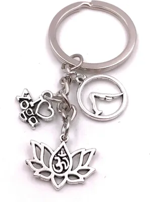 Produktbild von Onwomania Schlüsselanhänger Lotusblüte Yoga Om I love Yoga silber Anhänger Keychain