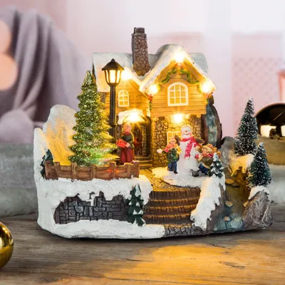 Produktbild von HI Beleuchtete Weihnachtsstadt mit 7 warm weißen LEDs und einer Multicolor LED 54200