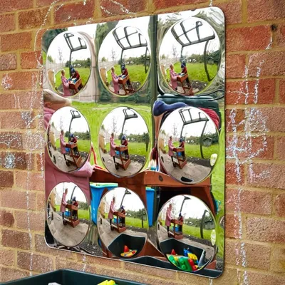 Image de TickiT Miroir Jouet Acrylique 9 Dômes 780mm Jouet éducatif