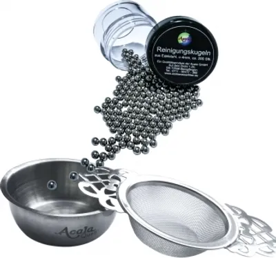 Produktbild von Reinigungskugeln aus Edelstahl mit Sieb und Abtropfschale