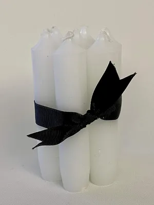 Produktbild von Kleine Stabkerzen, 11 cm, weiß, 8 Stück