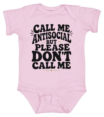 Productafbeelding van Noem me maar asociaal, maar noem me alsjeblieft niet grappig. Statement. Sarcasme. Babykleding, roze, maat 6/12