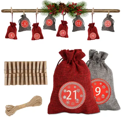 Image de Vigevee, calendrier de l'Avent réutilisable de 24 pièces, idéal pour être rempli à Noël, avec des autocollants, des petits sacs en tissu pour cadeaux, un kit de loisirs créatifs, un ensemble de décoration, de couleur rouge et gris