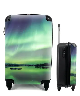 Produktbild von MuchoWow® Koffer Handgepäck Trolley Rollkoffer Kleine Reisekoffer mit 4 Rollen - Nordlicht - See - Island - Grün - Wald - Schnee - Cabin Size < 55x40x23 cm & 55x40x20 cm - Fotokoffer - Kabinenkoffer - Boardgepäck - Reise-Box - Reisekoffer - Reisegepäck - Koffer mit Bild - Trolley für Kinder
