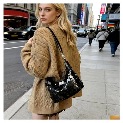 Produktbild von Damen Clutch mit Pailletten, elegante Abendtasche für besondere Anlässe