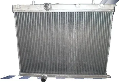 Obrázok produktu pre Hliníkový chladič pre Peugeot 206 GTI/RC, Optimalizovaný chladiaci výkon, Robustná hliníková konštrukcia, Presná veľkosť