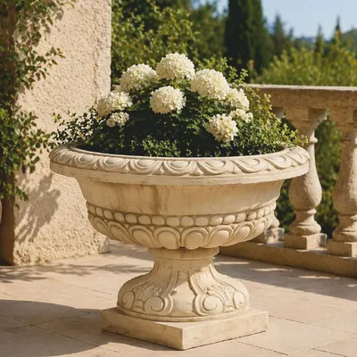 Image de Casa Padrino - Pot de fleurs baroque beige Ø 70 x H. 50 cm - Décoration de jardin baroque
