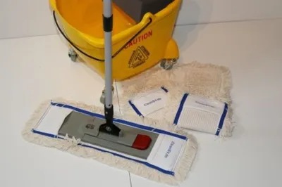 Produktbild von CleanSV Wischset gelb 40 cm - 24 Liter, Sprintus Putzeimer mit 4 Rädern gelb mit Presse, 3 Baumwollmop, Teleskppstiehl und Mophalter 40 cm