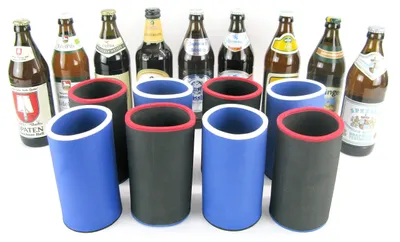 Zdjęcie produktu dla Zestaw 8 izolowanych termicznie pokrowców z neoprenu do butelek o pojemności 0,5 litra