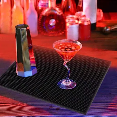 Quadratische Antirutsch-Barmatte aus Gummi - Wasserdichte Untersetzer für Cocktails, Teetassen und Geschirr - Ideal für