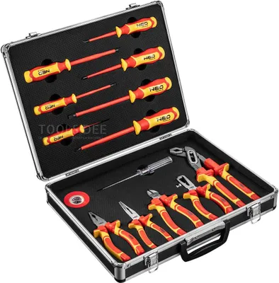 Zdjęcie produktu dla NEO TOOLS Zestaw szczypiec i wkrętaków 1000V, 13 szt.