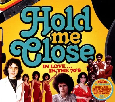 Produktbild von Hold Me Close