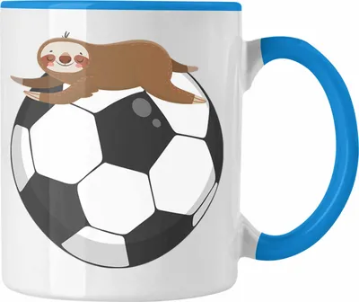 Produktbild von Trendation - Fussball Tasse Geschenk Jungs Fußballer Geschenkidee Lustige Faultier Grafik (Blau)