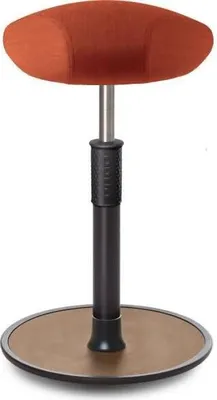 Produktbild von Sitz- Stehhocker Free Tall Triangel kvadrat Remix Orange schwarz /Natur.