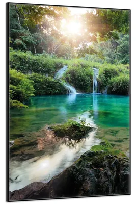 Produktbild von Wallario Wandbild Türkisgrüner See im Nationalpark in Guatemala, Größe: 61 x 91,50 cm, Poster mit schwarzem Aluminiumrahmen