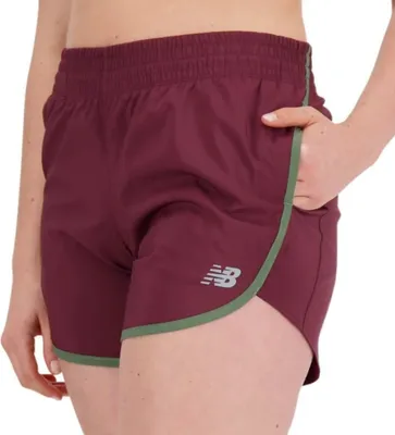 Produktbild von NEW BALANCE Accelerate 5IN Shorts Grösse: XL Damen Laufshorts WS23228