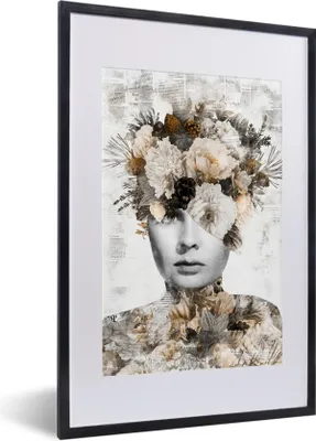 Produktbild von MuchoWow® MuchoWow® Gerahmtes Poster Frau - Schrapnell - Zeitung 40x60 cm - Poster mit zchwarzem Bilderrahmen - Poster in Rahmen