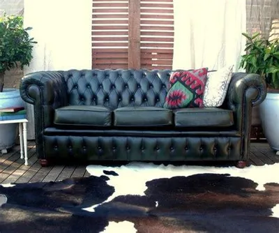 Zdjęcie produktu dla Chesterfield, trzyosobowa sofa tapicerowana, skórzana, styl antyczny