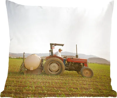 Produktbild von MuchoWow® Zierkissen Sofakissen Wohnzimmer Dekokissen 45x45 cm Traktor - Landwirt - Berg - Schlafpolster - Polster für das Sofa