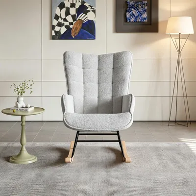 Immagine prodotto di INONEFT: Poltrona a dondolo, poltrona relax, poltrona fissa, poltrona a dondolo con braccioli e base in legno, rivestita in tessuto tipo "teddy", colore grigio chiaro, dimensioni 75 x 68 x 92 cm