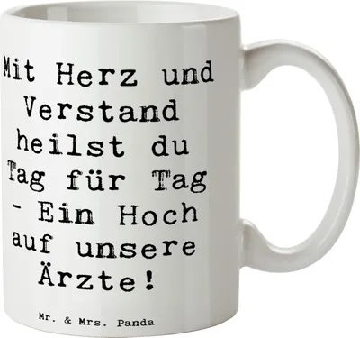 Produktbild von Mr. & Mrs. Panda Becher Spruch Arzt Herz Verstand - Weiß - Geschenk, Bedruckte Tasse, Einsatz, Ärzte, Danke, Kaffeebecher, Dankeschön, Dankbarkeit, Pott, Bedanken, sagen