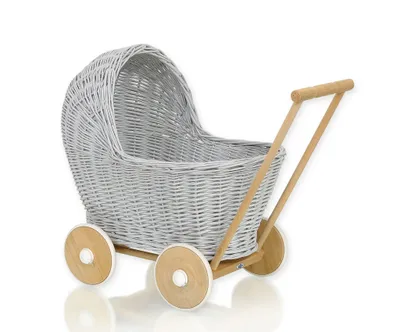 Produktbild von Grauer handgefertigter Puppenwagen mit Holzrädern und stabilem Buchenholzboden