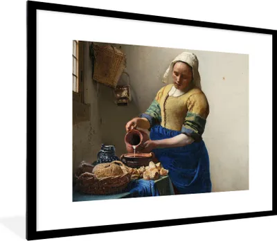 Produktbild von MuchoWow® Gerahmtes Poster Das Milchmädchen - Kunst - Alte Meister - Vermeer 80x60 cm - Poster mit Schwarzem Bilderrahmen Wandposter Rahmen Foto Bilder - Schlafzimmer-Dekorationen - Fotoposter