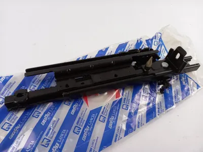 Produktbild von Original FIAT Bravo 95-01 Sitzführung rechts vorne links 46989188