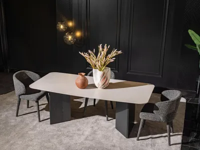 Produktbild von Elegantes Beiges Esszimmer Set aus Holz und Textil mit modernem Design