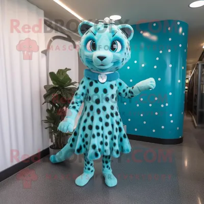 Produktbild von Cyan-Leopard REDBROKOLY Maskottchen kostüm gekleidet in ein Etuikleid und Haarnadeln