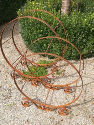 Produktbild von Edelrost Kaminholzregal rund Ornament Holzregal Ornament - klein