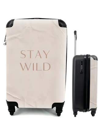 Produktbild von MuchoWow® Koffer Handgepäck Trolley Rollkoffer Kleine Reisekoffer mit 4 Rollen - Zitate - Text - Wild bleiben - Cabin Size < 55x40x23 cm & 55x40x20 cm - Fotokoffer - Kabinenkoffer - Boardgepäck - Reise-Box - Reisekoffer - Reisegepäck - Koffer mit Bild - Trolley für Kinder