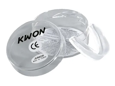 Produktbild von Kwon Zahnschutz  senior junior , Größe:Junior