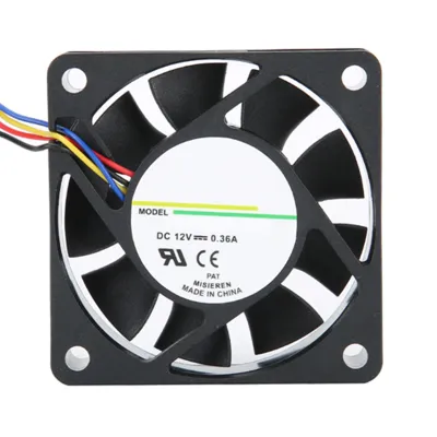 Zdjęcie produktu dla Wentylator chłodzący 6 cm, 12 V, 0,36 A, 5400 obr./min
Cicha chłodnica z radiatorem do procesora komputerowego