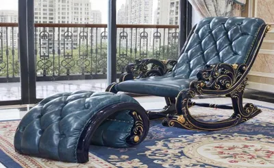 Produktbild von Chesterfield klassischer Schaukelstuhl mit Hocker aus Holz und Leder