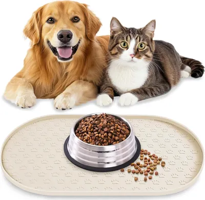 Produktbild von Napfunterlage Hund Katzen, rutschfeste Futtermatte Silikon für Hundenapf Katzennapf, 100% wasserdichte Haustierfutter Matte mit Erhöhten Rändern, Spülmaschinenfest (Beige, M: 48 * 30cm)