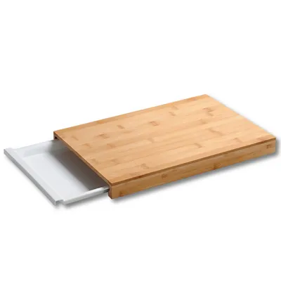 Produktbild von KESPER Schneidebrett Bambus mit weißer Auffangschalen– seitlich herausziehbar – 38 x 25 x 3,5 cm – hygienisch & praktisch – Modell 58352