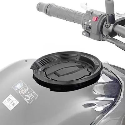Produktbild von Givi Kawasaki Tankring Schwarz  Schwarz One Size