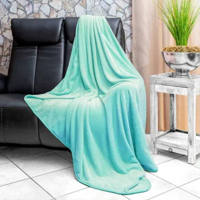 Immagine prodotto di Rally Fashion - Coperta in microfibra Cassy, tinta unita, morbida, lavabile, facile da pulire, di alta qualità, resistente, 150x200 cm, color menta