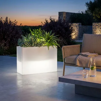 Immagine prodotto di Milani Home - vaso luminoso da esterno con luce bianca, 80 x 35 x 50 cm, in polipropilene, per giardino terrazzo e ingresso