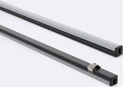 Produktbild von Aluminiumprofil Aufbau 8x8 mit für LED Streifen bis 6 mm Schwarz 2 m Halbtransparent