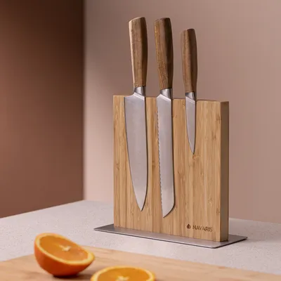 Produktbild von Navaris Messerhalter doppelseitig magnetisch aus Bambus - Magnet Messerblock Messerbrett Magnethalter beidseitig - Messer Halterung unbestückt