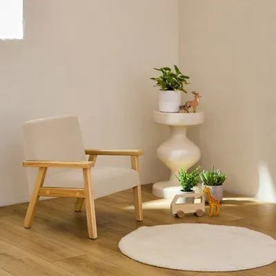 Produktbild von sweeek - Skandinavischer Kindersessel aus Cord und Hevea-Holz - Creme