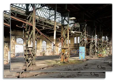 Produktbild von Wallario Frühstücksbrettchen 2er Set aus Glas, je 20 x 30 cm, mit rutschfesten Füßen, Motiv Verlassene Industriehalle - Alte Fabrik