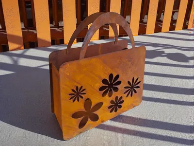 Produktbild von Pflanztasche Blüten  Windlicht Beetdeko Metall Rost Gartendeko Edelrost rostige Deko für den Garten