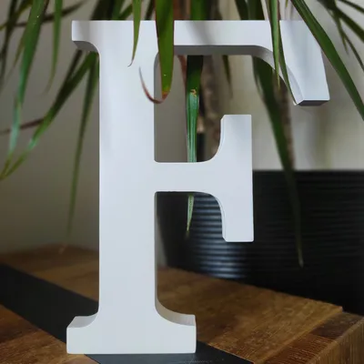 Produktbild von Holzbuchstabe weiß, ca. 20 cm, 1,8 cm Dicke, Buchstabe F